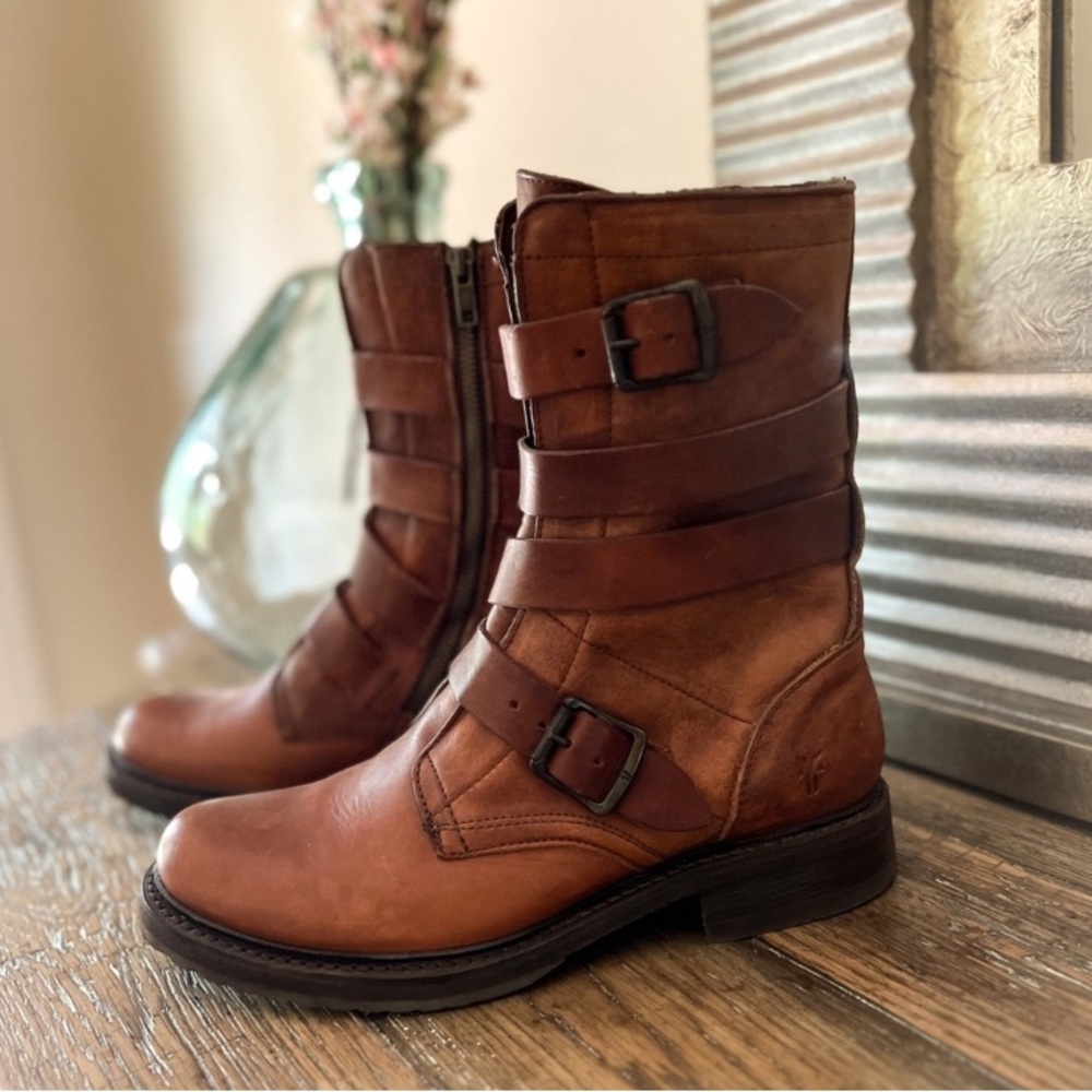 FRYE Boot VERONICA TANKER ENGINEER Combat Boho Distressed Leather Cognac Size 8 - Picture 13 of 13